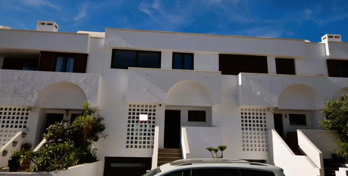 Sale of townhouse in La Cala de Mijas 1