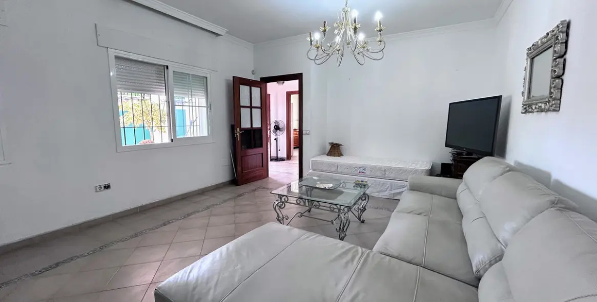 Продажа  отдельно стоящей виллы в San Pedro de Alcántara (район San Pedro de Alcántara) 6