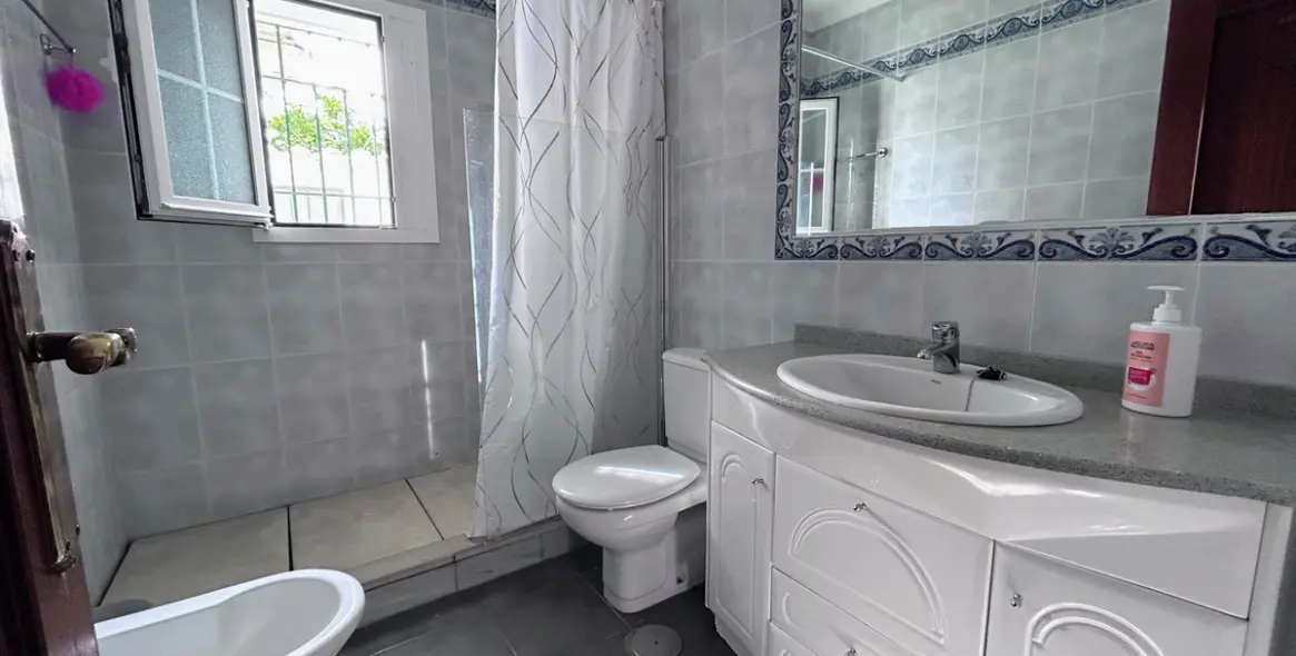 Продажа  отдельно стоящей виллы в San Pedro de Alcántara (район San Pedro de Alcántara) 11