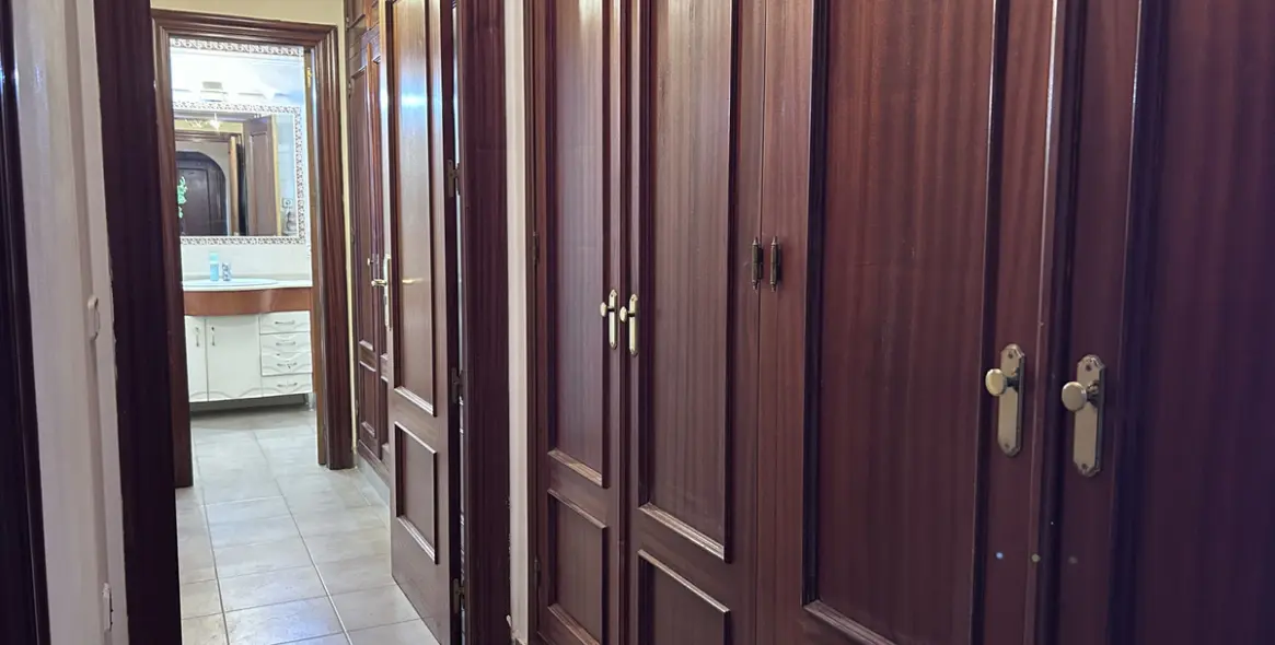 Продажа  отдельно стоящей виллы в San Pedro de Alcántara (район San Pedro de Alcántara) 12