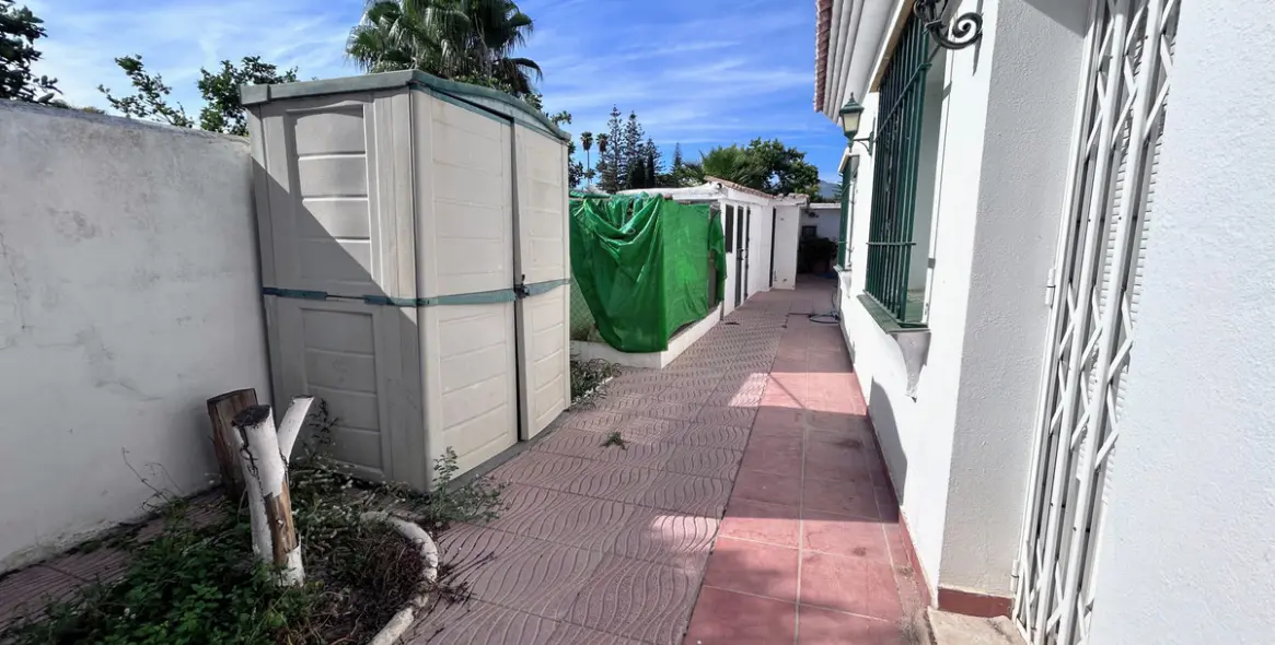 Продажа  отдельно стоящей виллы в San Pedro de Alcántara (район San Pedro de Alcántara) 18