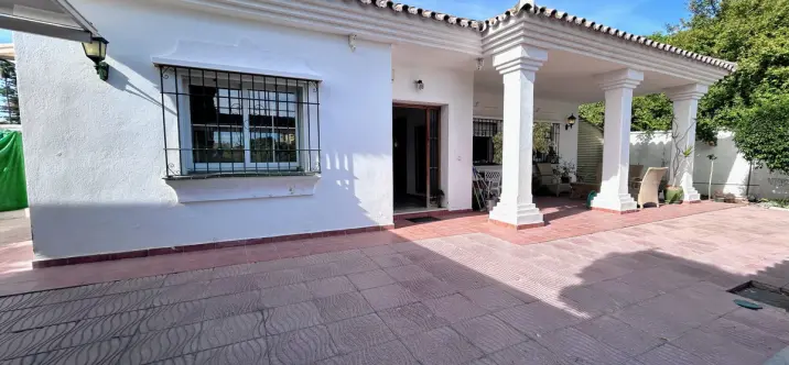 Venta de villa independiente en San Pedro de Alcántara 1