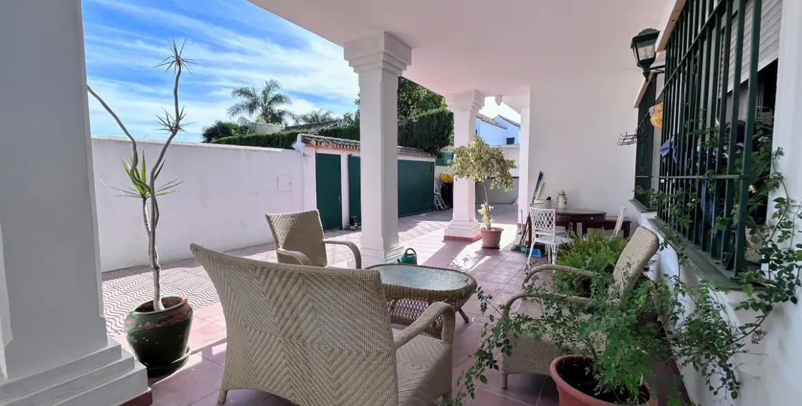 Venta de villa independiente en San Pedro de Alcántara 3