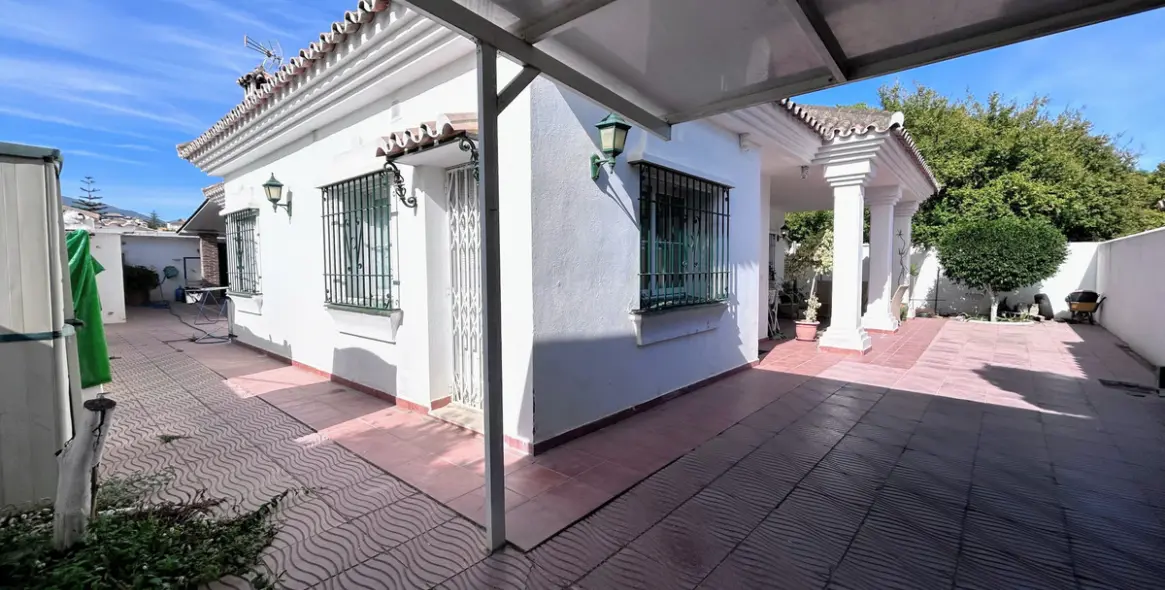 Venta de villa independiente en San Pedro de Alcántara 17