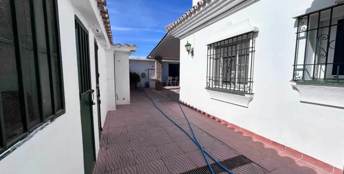 Venta de villa independiente en San Pedro de Alcántara 19