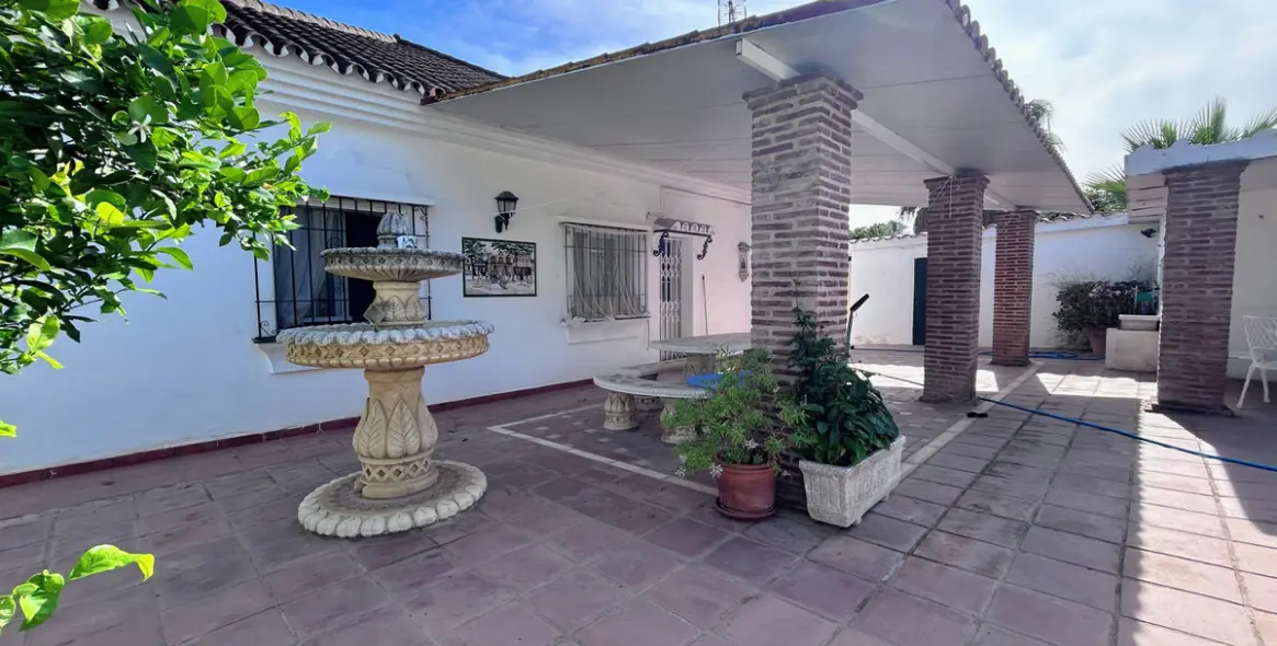 Venta de villa independiente en San Pedro de Alcántara 22
