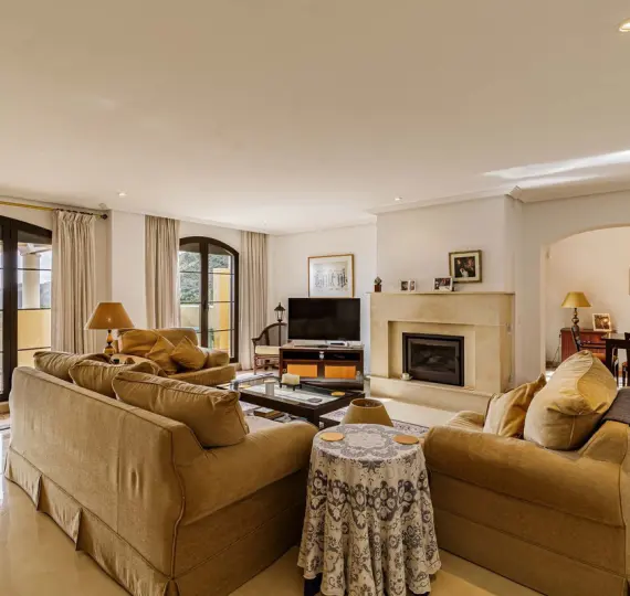 Sale of penthouse duplex in Los Arqueros