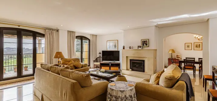 Sale of penthouse duplex in Los Arqueros 1