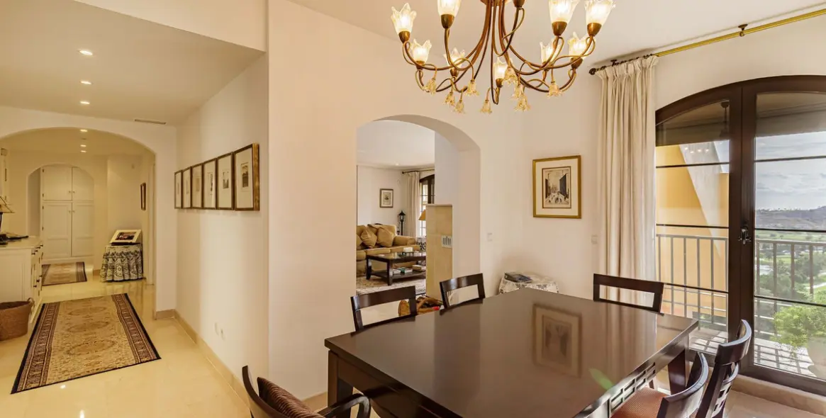 Sale of penthouse duplex in Los Arqueros 3