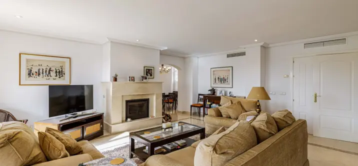 Sale of penthouse duplex in Los Arqueros 3