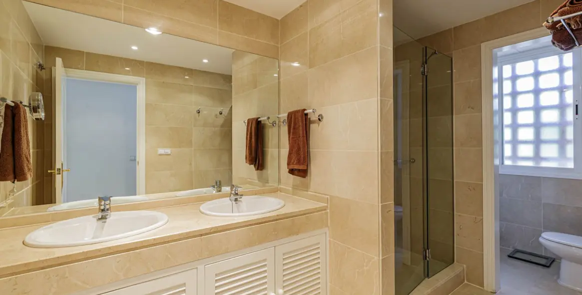 Sale of penthouse duplex in Los Arqueros 17