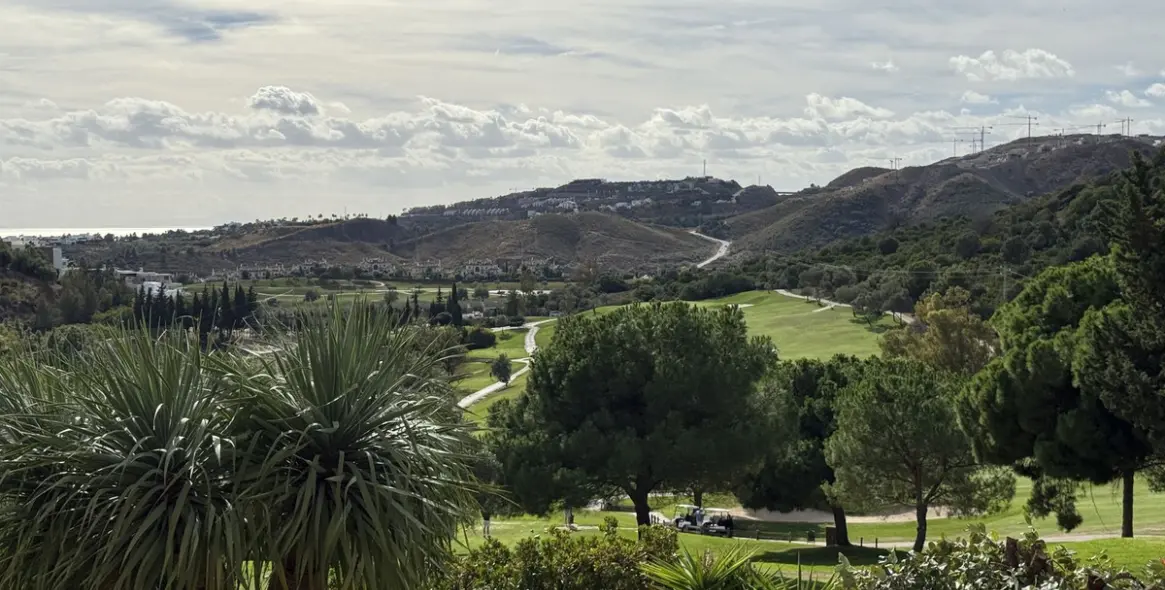 Sale of penthouse duplex in Los Arqueros 26