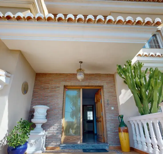 Venta de villa independiente en Caleta de Vélez