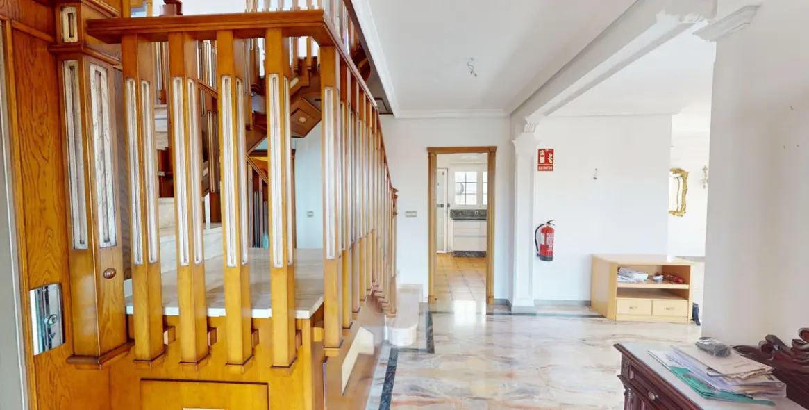 Sale of detached villa in Caleta de Vélez 4