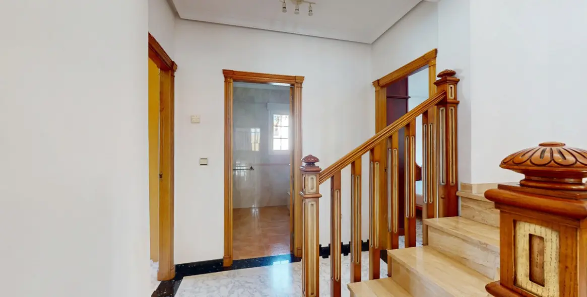 Sale of detached villa in Caleta de Vélez 18