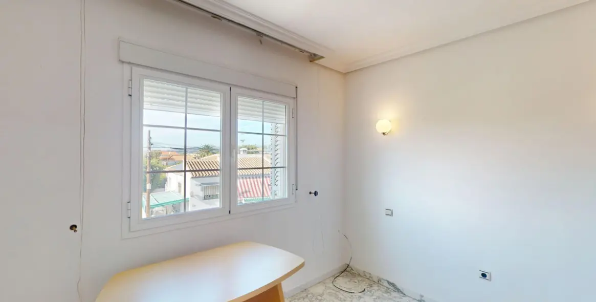 Sale of detached villa in Caleta de Vélez 21