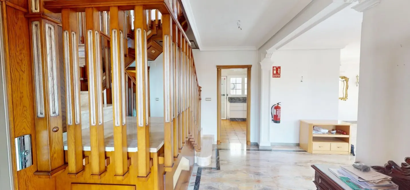 Sale of detached villa in Caleta de Vélez 3
