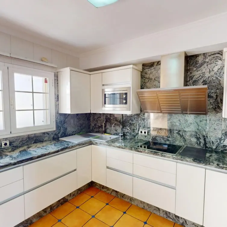 Sale of detached villa in Caleta de Vélez