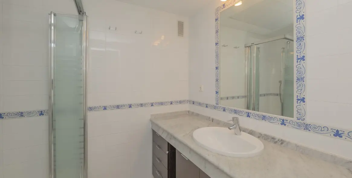 Sale of townhouse in Bahía de Marbella 22