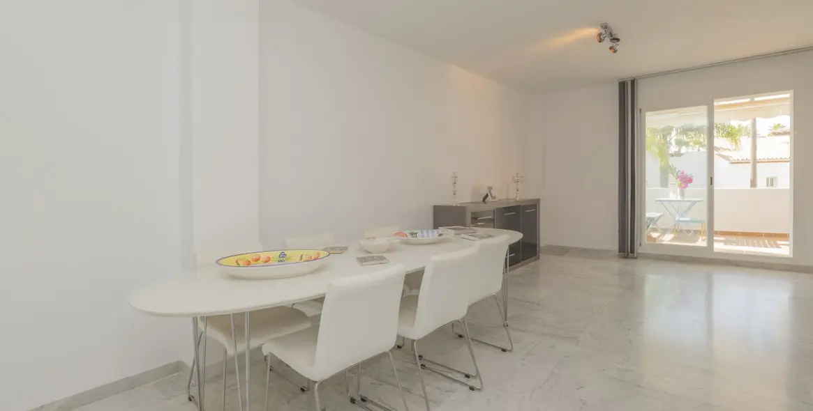 Sale of townhouse in Bahía de Marbella 25