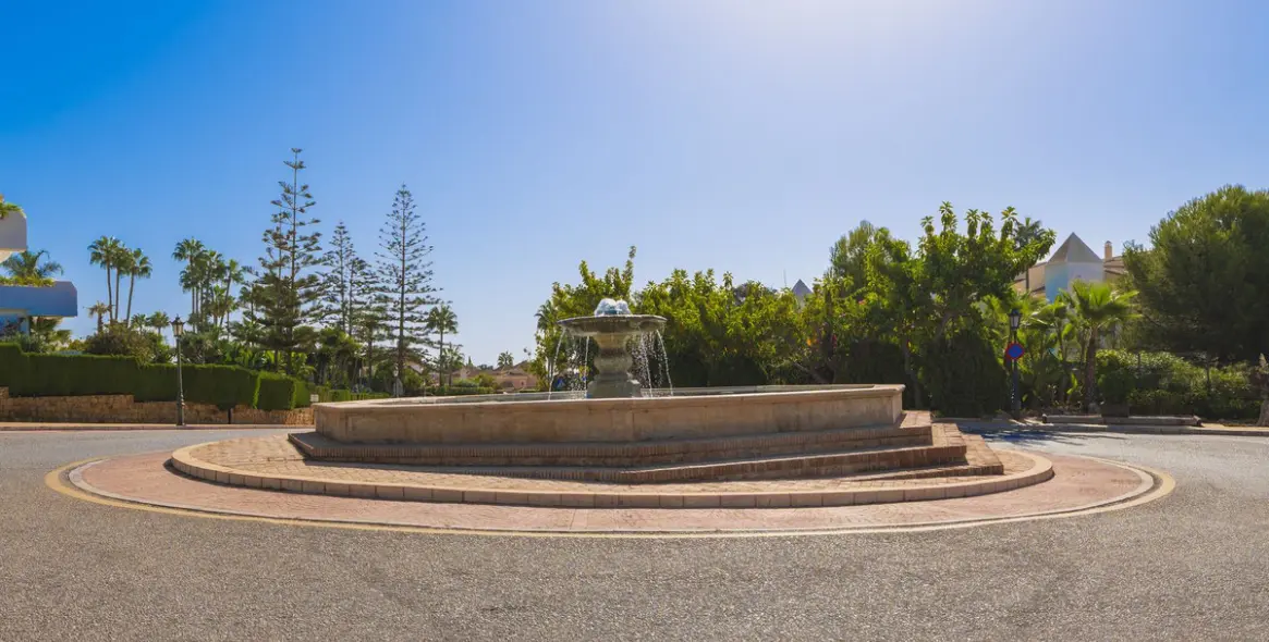 Sale of townhouse in Bahía de Marbella 33