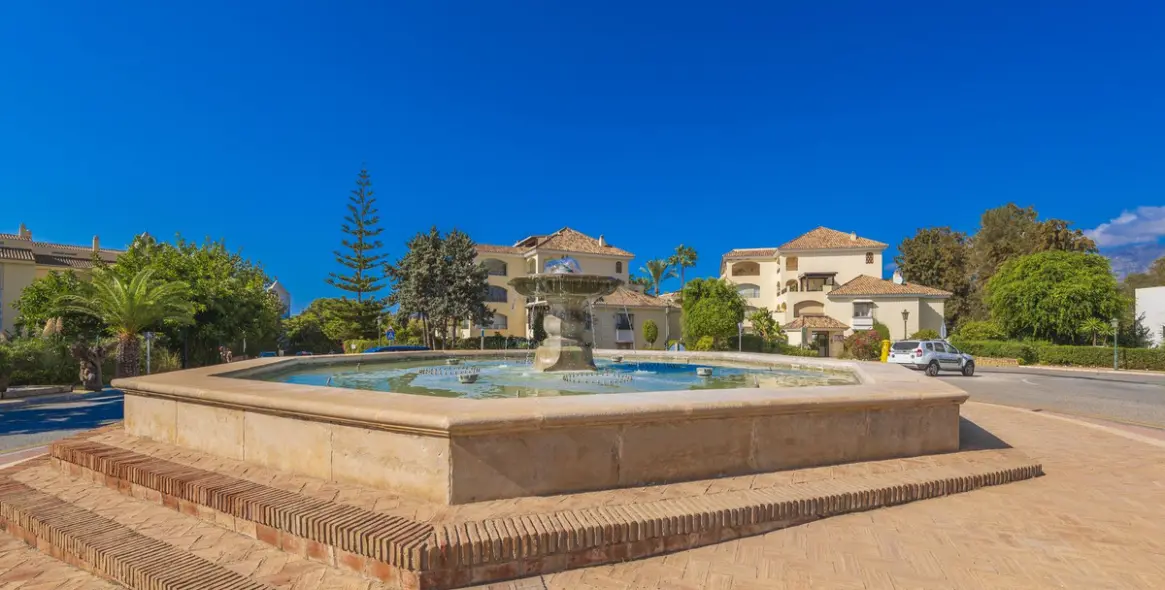 Sale of townhouse in Bahía de Marbella 35