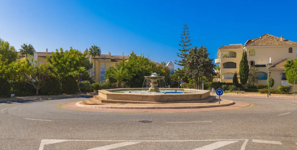 Sale of townhouse in Bahía de Marbella 36