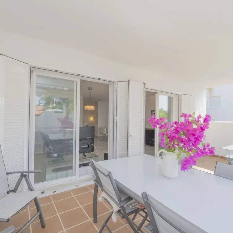 Sale of townhouse in Bahía de Marbella