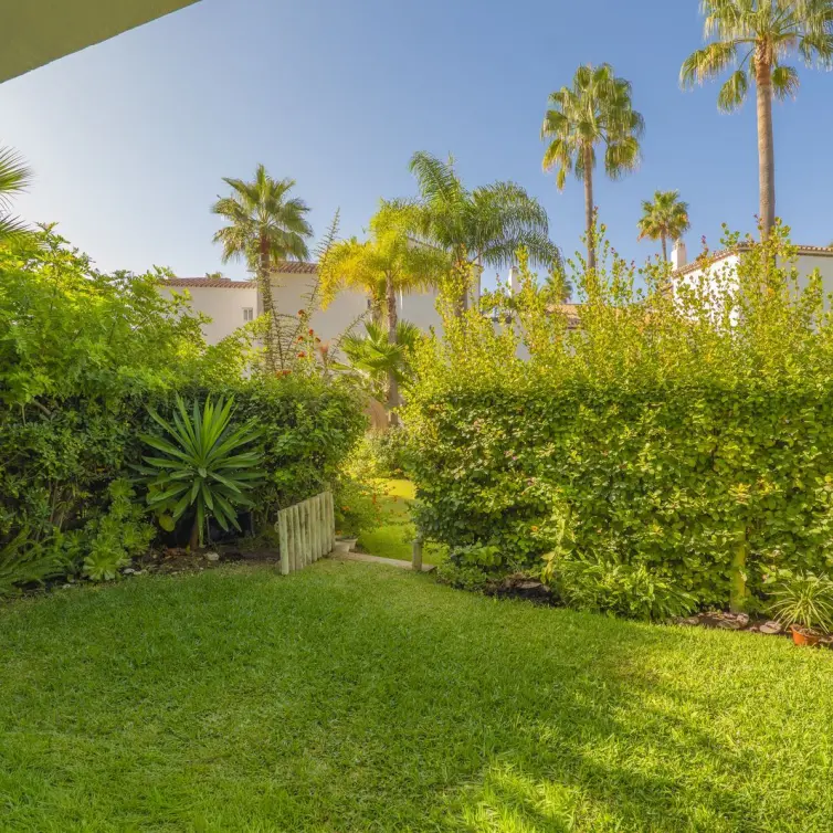 Sale of townhouse in Bahía de Marbella