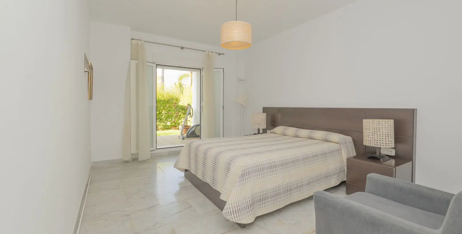 Venta de adosado en Bahía de Marbella 14