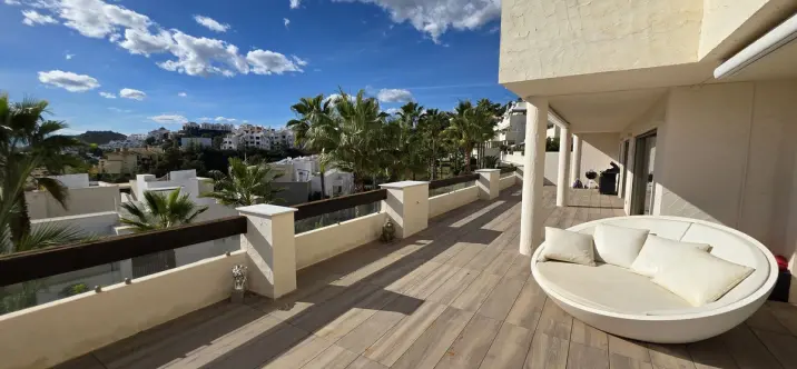 Продажа апартаментов на среднем этаже в Benahavís 4