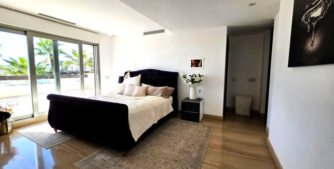 Продажа апартаментов на среднем этаже в Benahavís 7