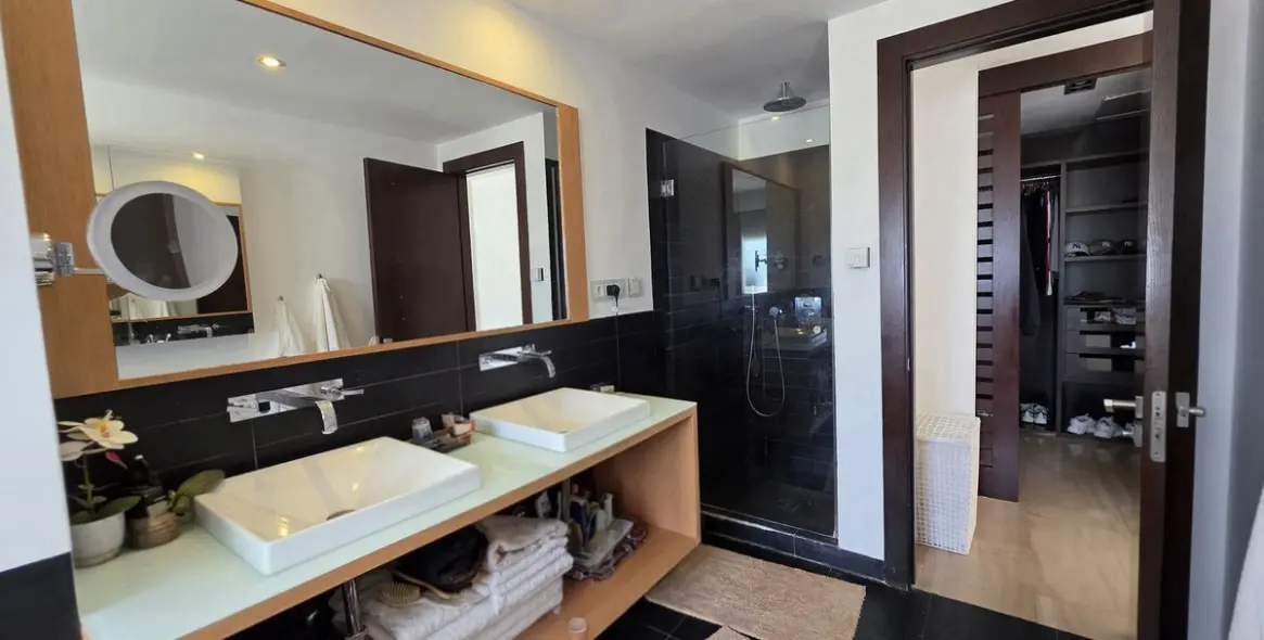 Продажа апартаментов на среднем этаже в Benahavís 11