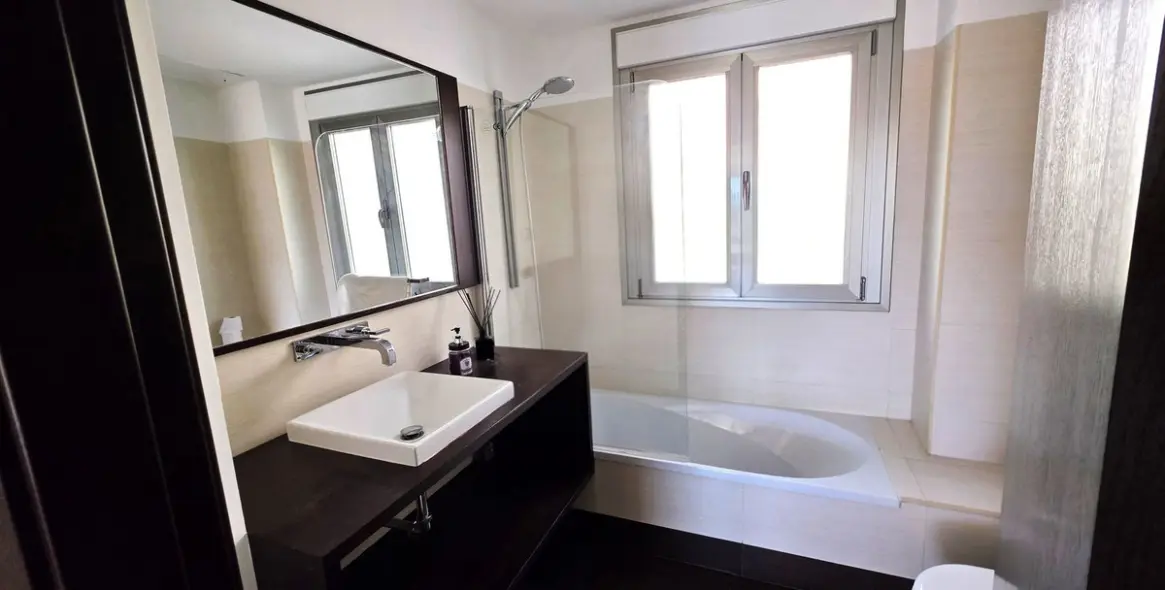 Продажа апартаментов на среднем этаже в Benahavís 18