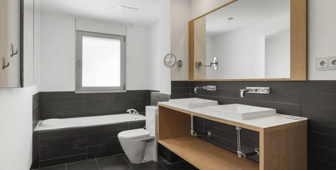 Sale of middle floor apartment in Benahavís 22