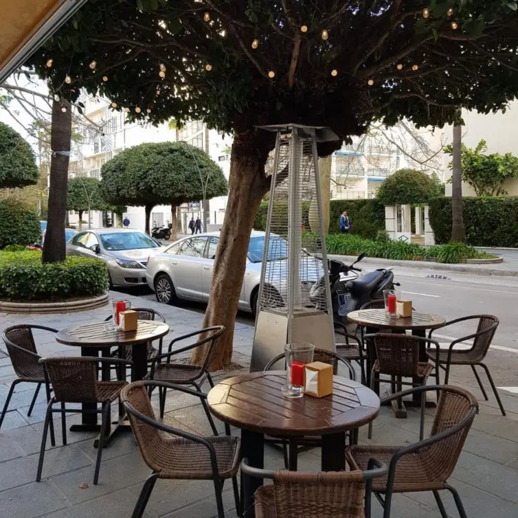 Sale of bar in Marbella