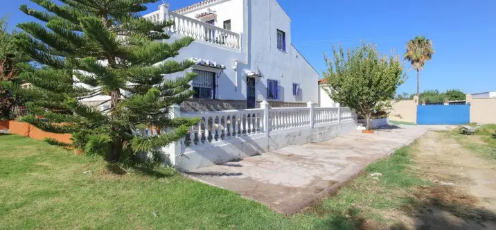 Venta de villa independiente en Alhaurín de la Torre 0
