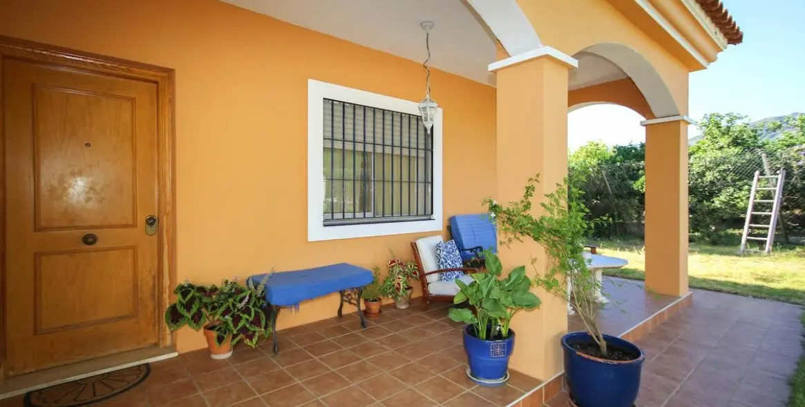 Sale of detached villa in Alhaurín de la Torre 25