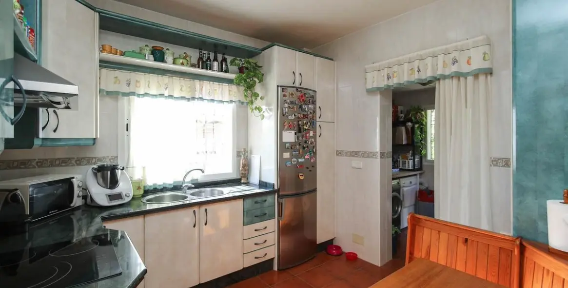 Sale of detached villa in Alhaurín de la Torre 34