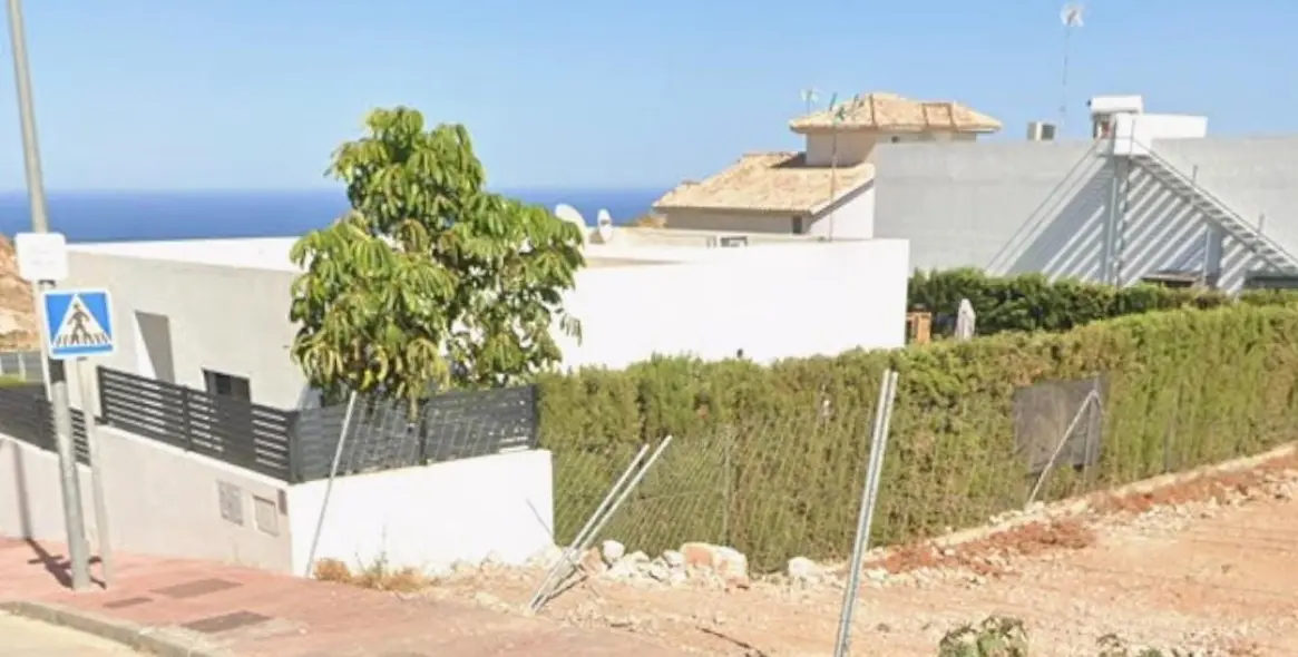Продажа  отдельно стоящей виллы в Benalmadena Costa 14