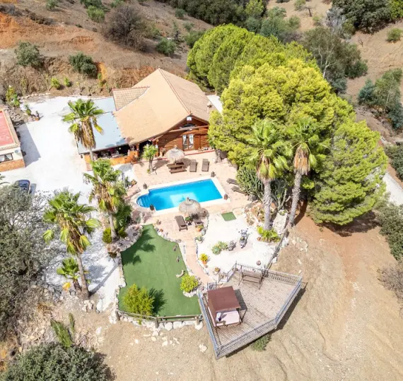 Venta de finca - cortijo en Alhaurín el Grande