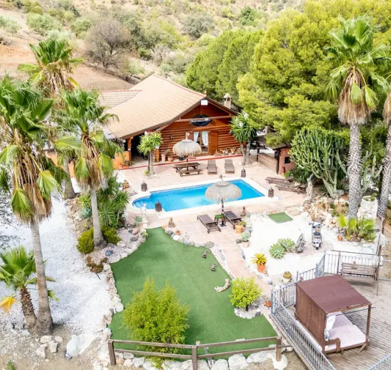 Venta de finca - cortijo en Alhaurín el Grande