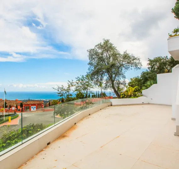 Venta de apartamento en planta media en La Mairena