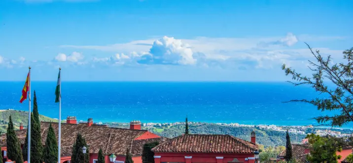 Venta de apartamento en planta media en La Mairena 2