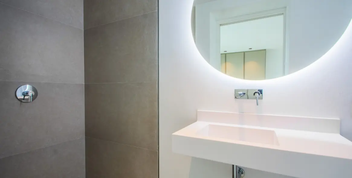 Sale of middle floor apartment in La Mairena 21