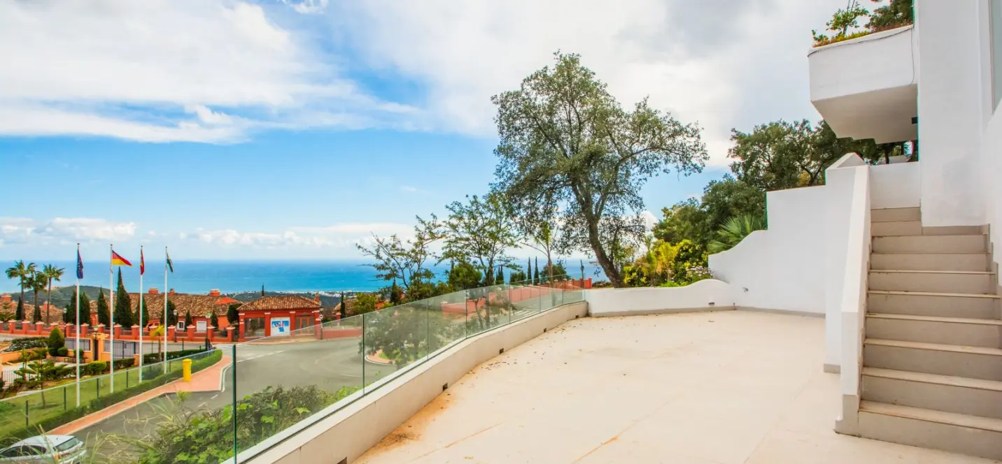 Venta de apartamento en planta media en La Mairena 1
