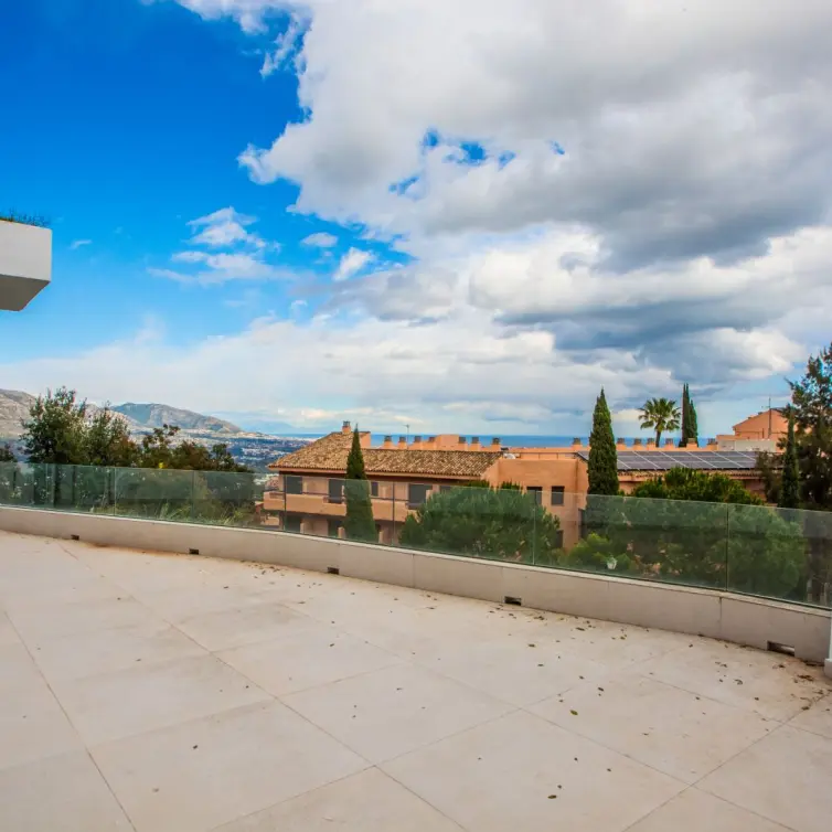 Venta de apartamento en planta media en La Mairena
