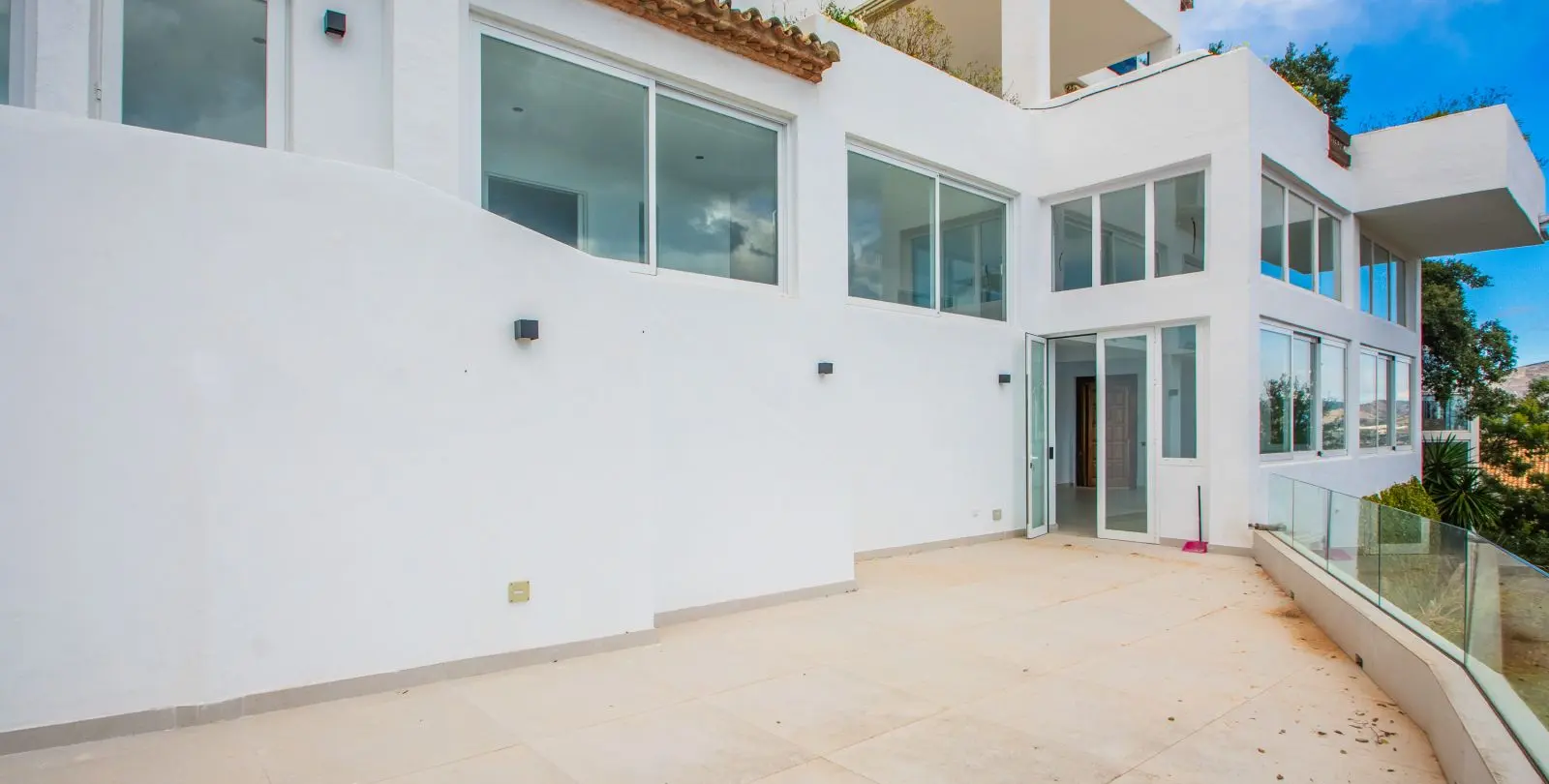 Venta de apartamento en planta media en La Mairena 6
