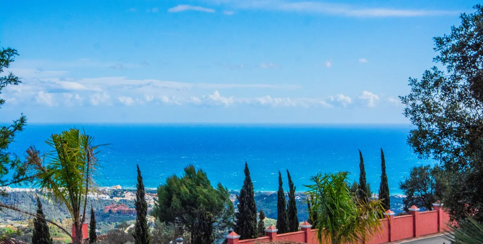 Venta de apartamento en planta media en La Mairena 36