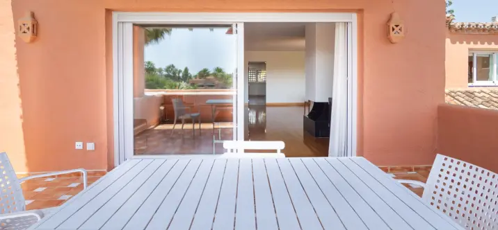 Venta de ático en Guadalmina Baja 3